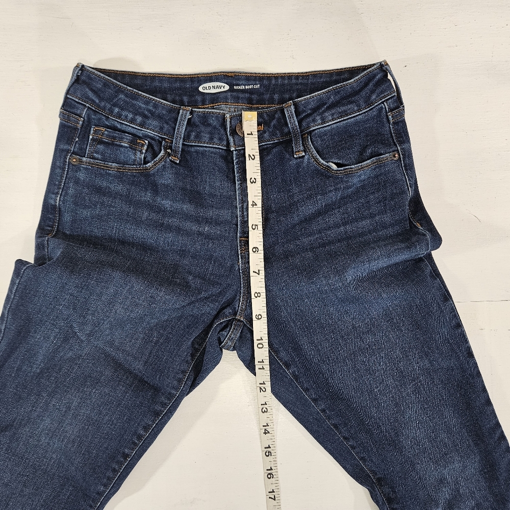 Old Navy Kicker boot-cut cut-off crop jeans women's size 6 - Picture 5 of 12